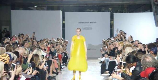 爱游戏体育包含Ning重返赛场，夺冠首场状态出色，SKT观众沸腾！的词条