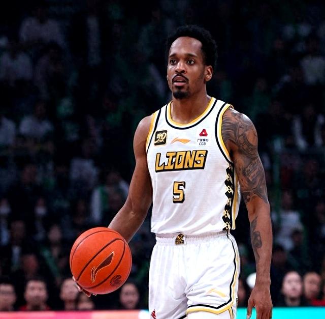 爱游戏中国体育风云突变浙江队关键时刻完成体检，NBA总决赛版图或变，悬念犹存，训练强度明显提升的简单介绍